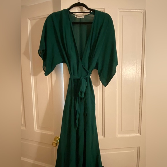 Reformation Winslow dress in Emerald (new) - Picture 4 of 7